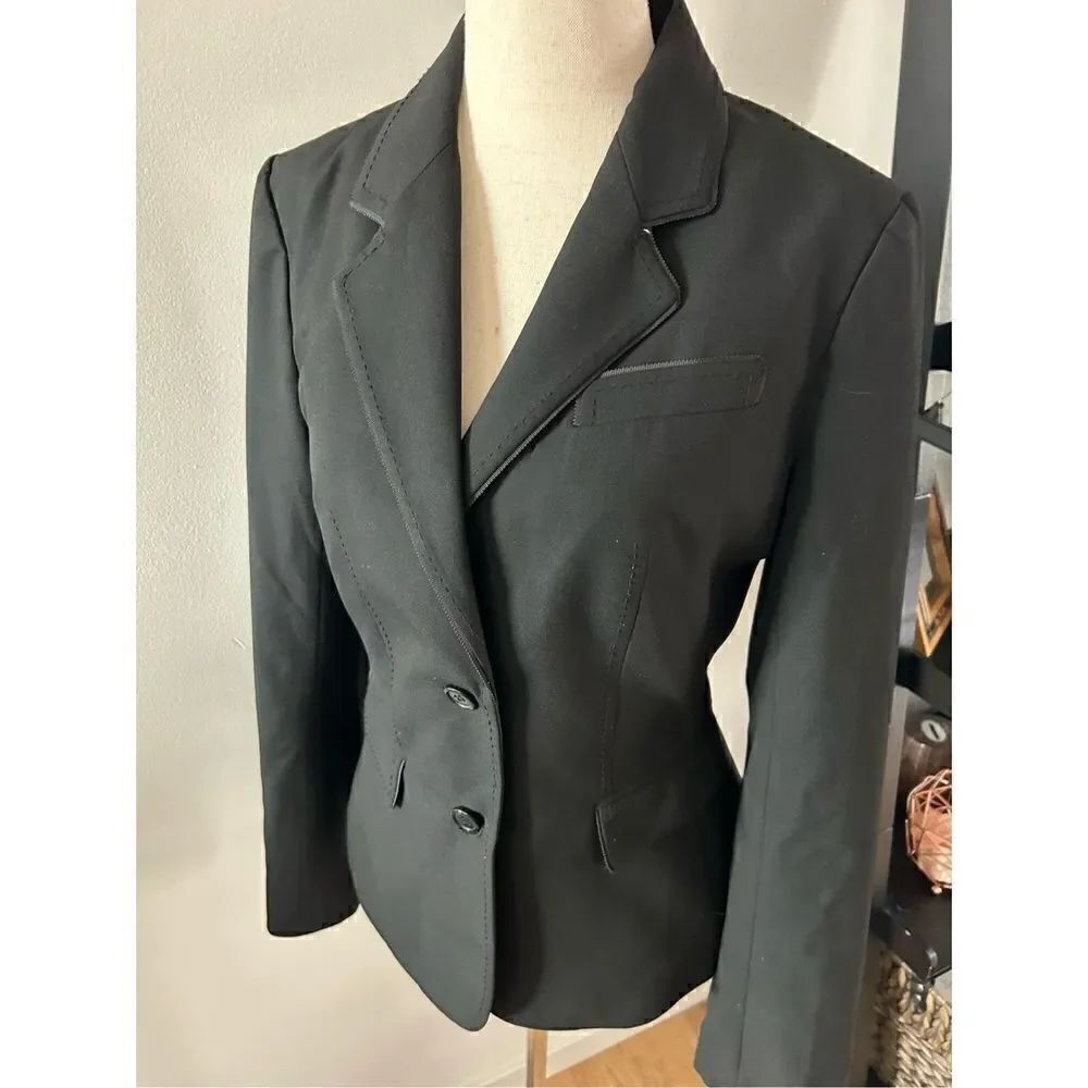 The limited black blazer size 4